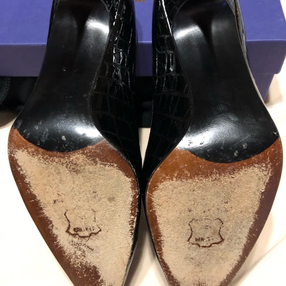 Stuart Weitzman - Picture 2 of 7
